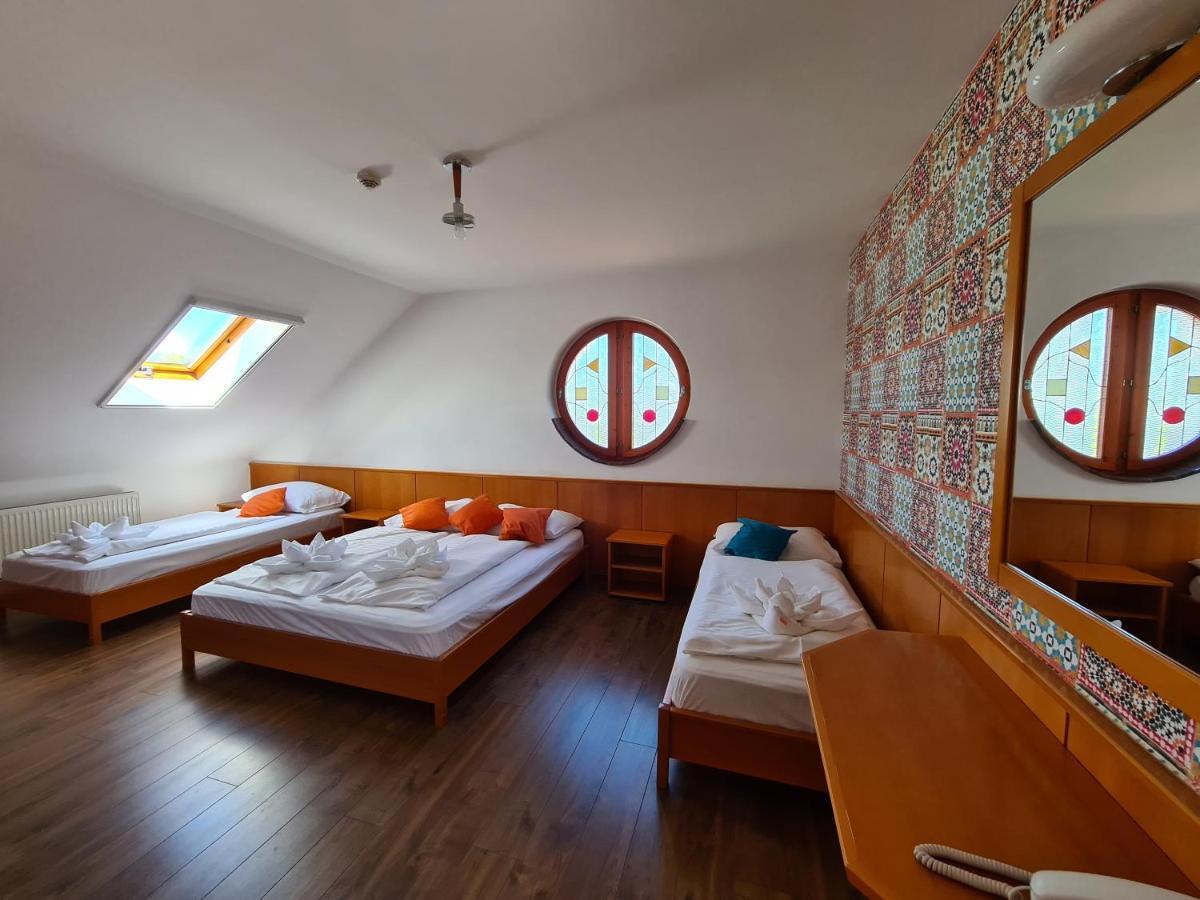 Istvan Parkhotel Es Gasztrofarm Sormás 外观 照片