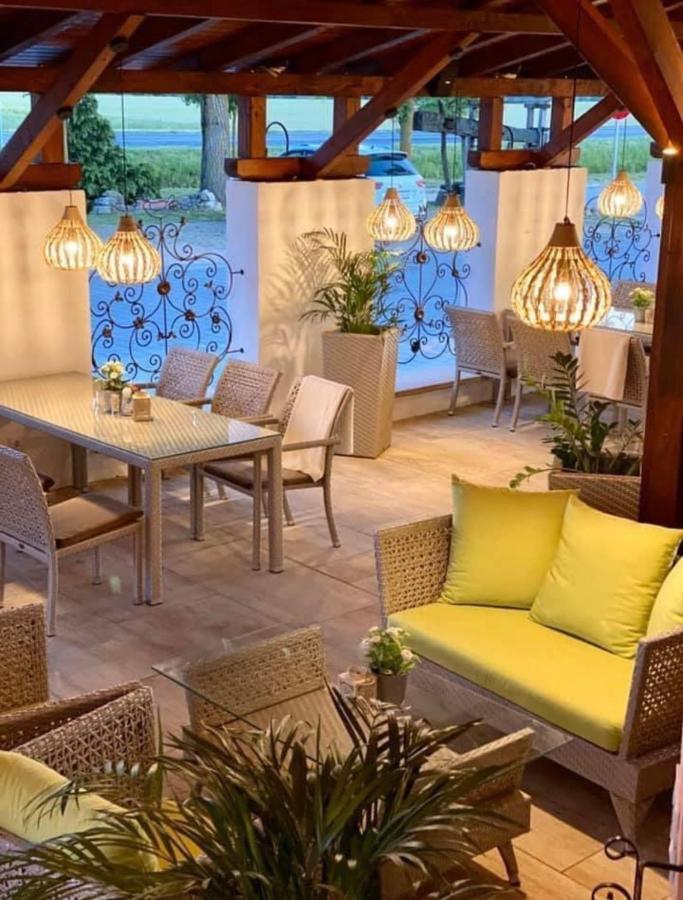 Istvan Parkhotel Es Gasztrofarm Sormás 外观 照片