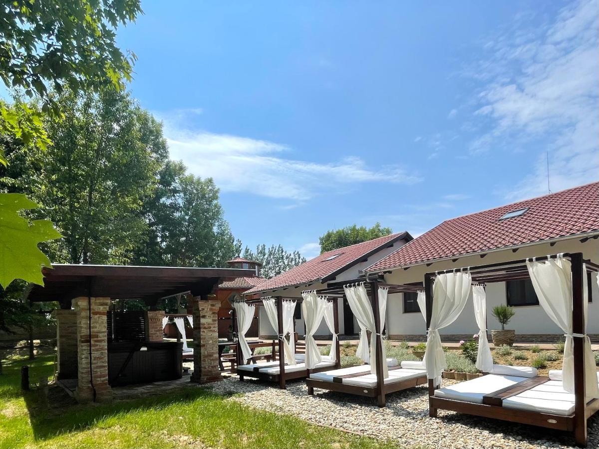 Istvan Parkhotel Es Gasztrofarm Sormás 外观 照片